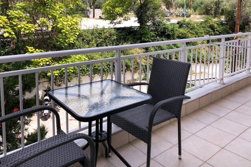 Cozy Studio Near The Beach 1Stfloor Nea Iraklitsa ภายนอก รูปภาพ