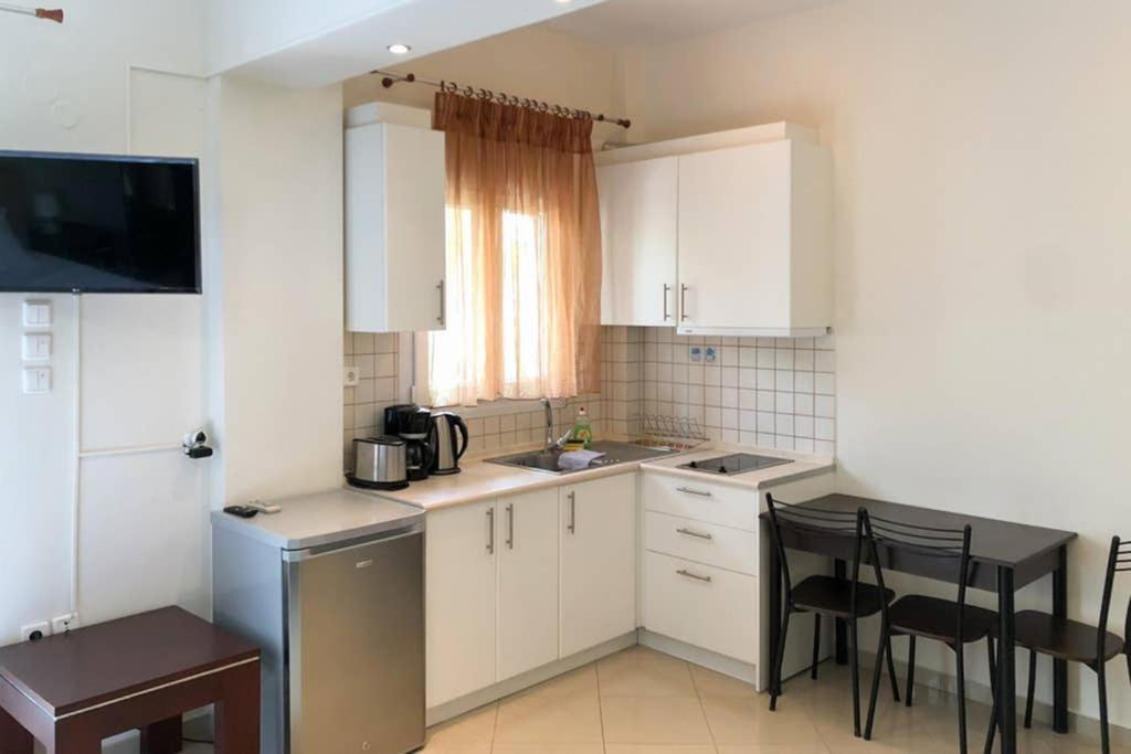 Cozy Studio Near The Beach 1Stfloor Nea Iraklitsa ภายนอก รูปภาพ
